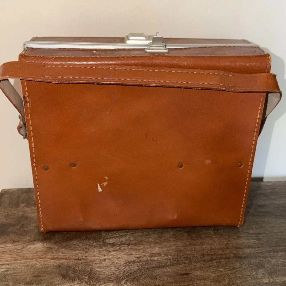 Polaroid Land Camera Model 80b Highlander Complete Case & Original‎ Paperwork
